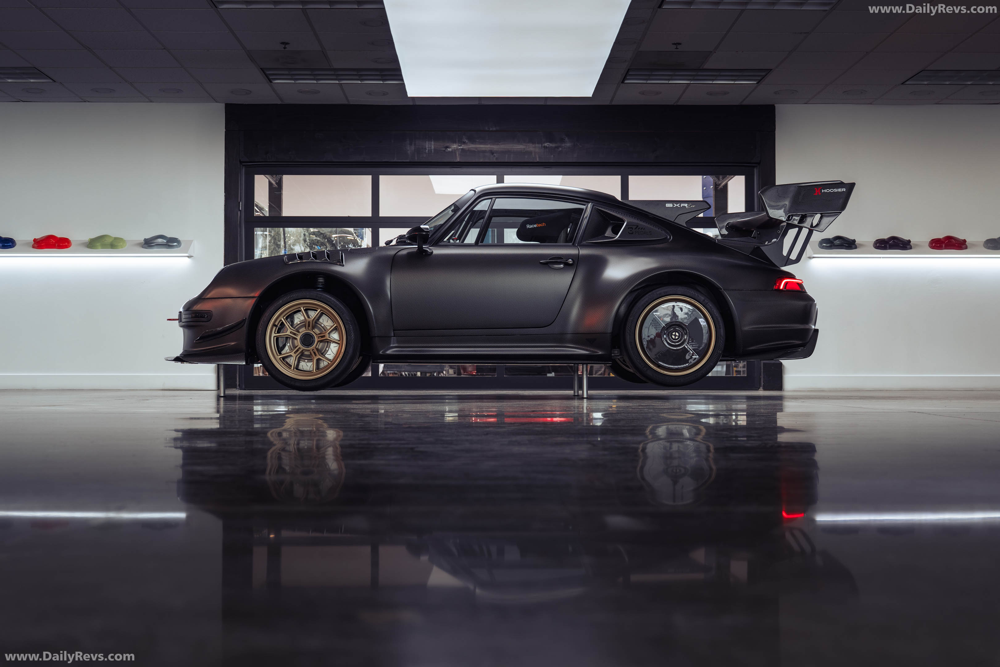 2027 Gunther Werks GXR-Evo Side View